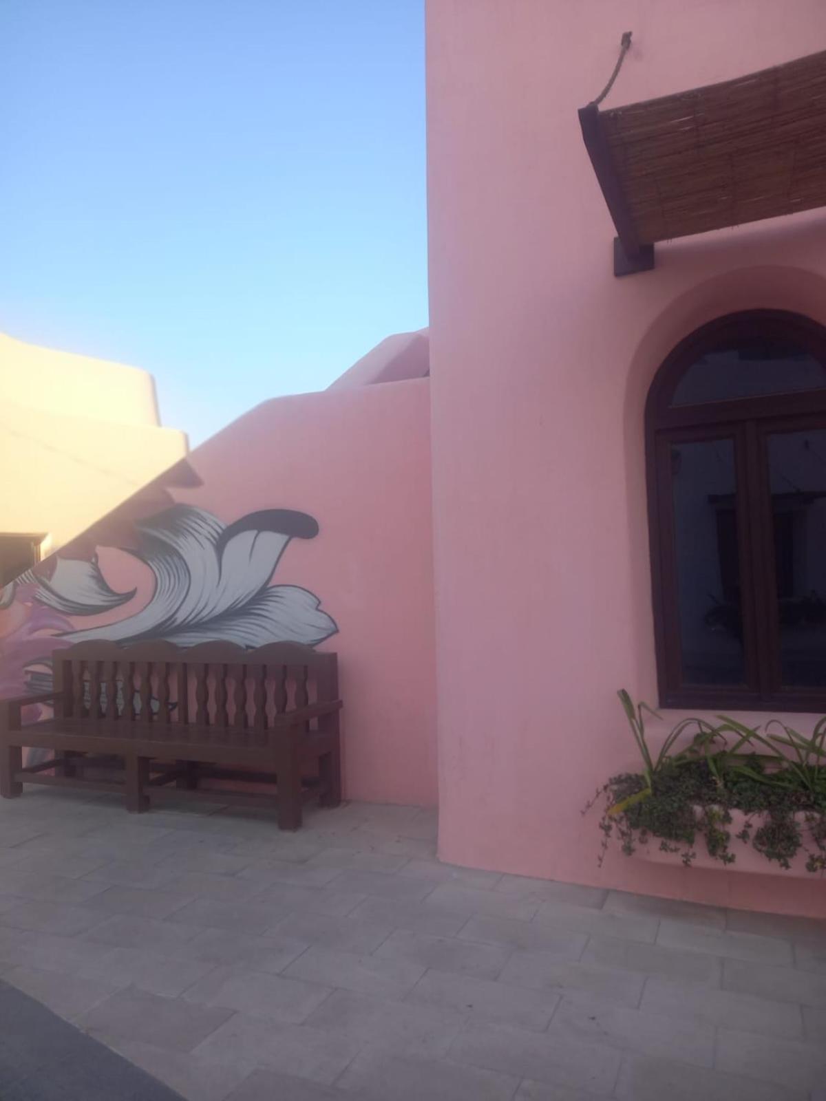 Mina Hotel And Residences By The Torch Ad Dawhah Esterno foto Mural at the Santa Barbara Museum of Contemporary Art